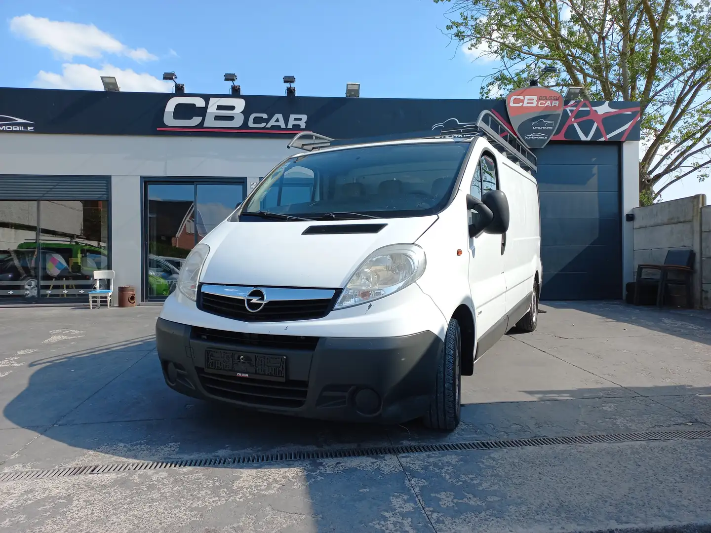 Opel Vivaro 2.0 CDTi L2H1 Weiß - 1