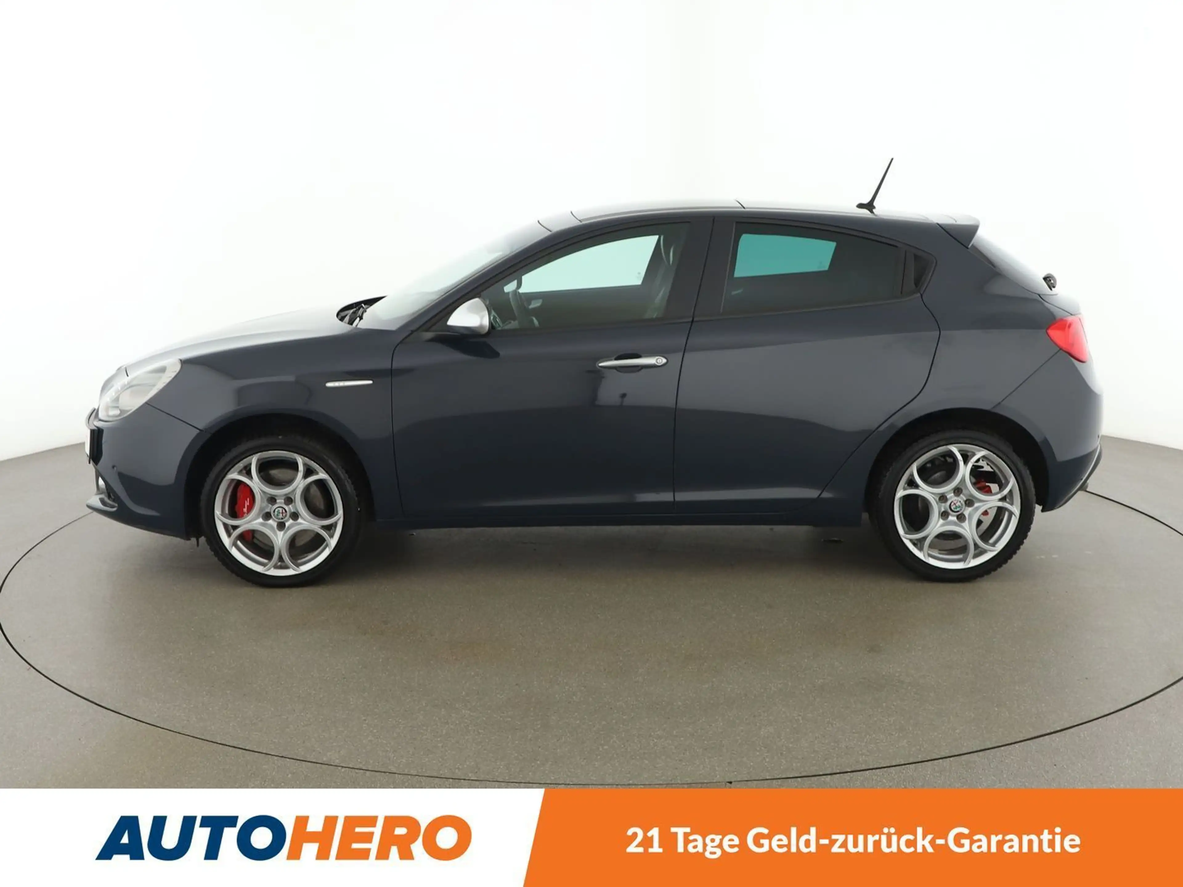 Alfa Romeo Giulietta 1.6 JTD Super Aut. *XENON*TEMPO*KLIMAAUT*SHZ* — photo 3