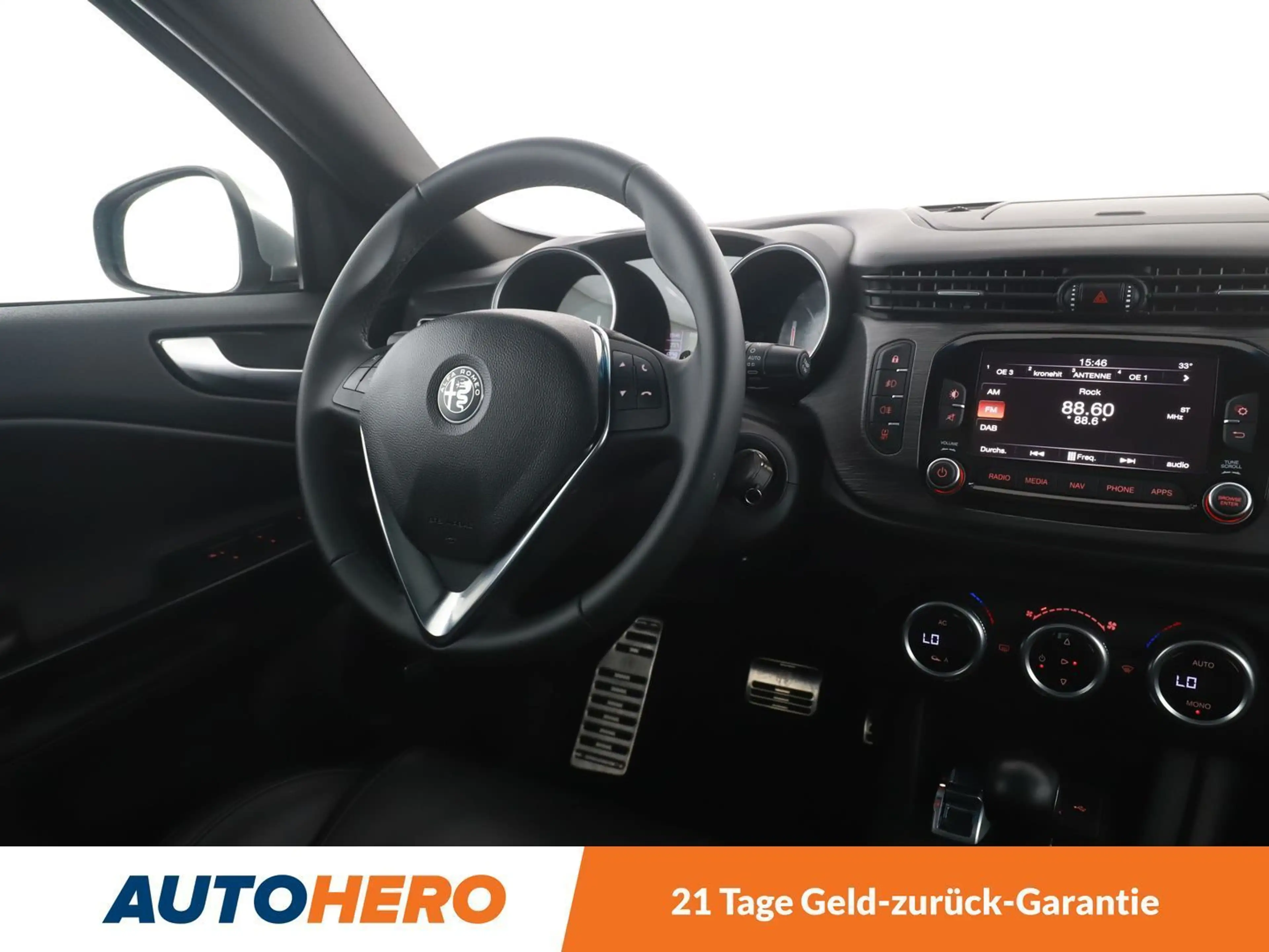 Alfa Romeo Giulietta 1.6 JTD Super Aut. *XENON*TEMPO*KLIMAAUT*SHZ* — photo 13