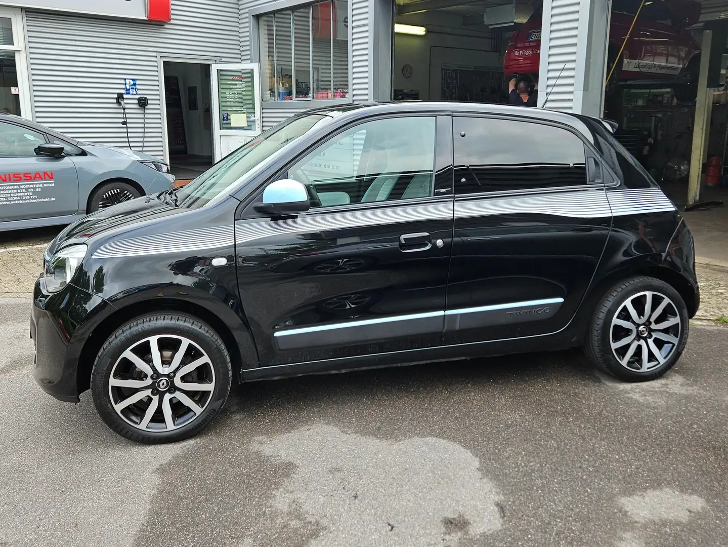 Renault Twingo Chic Schwarz - 2