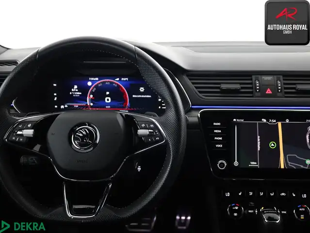 Skoda Superb view 10