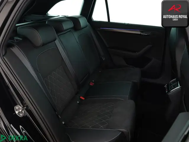 Skoda Superb view 13