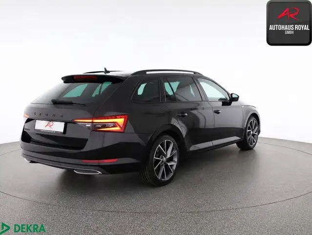 Skoda Superb view 5