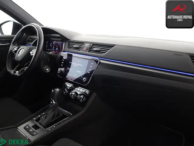 Skoda Superb view 11