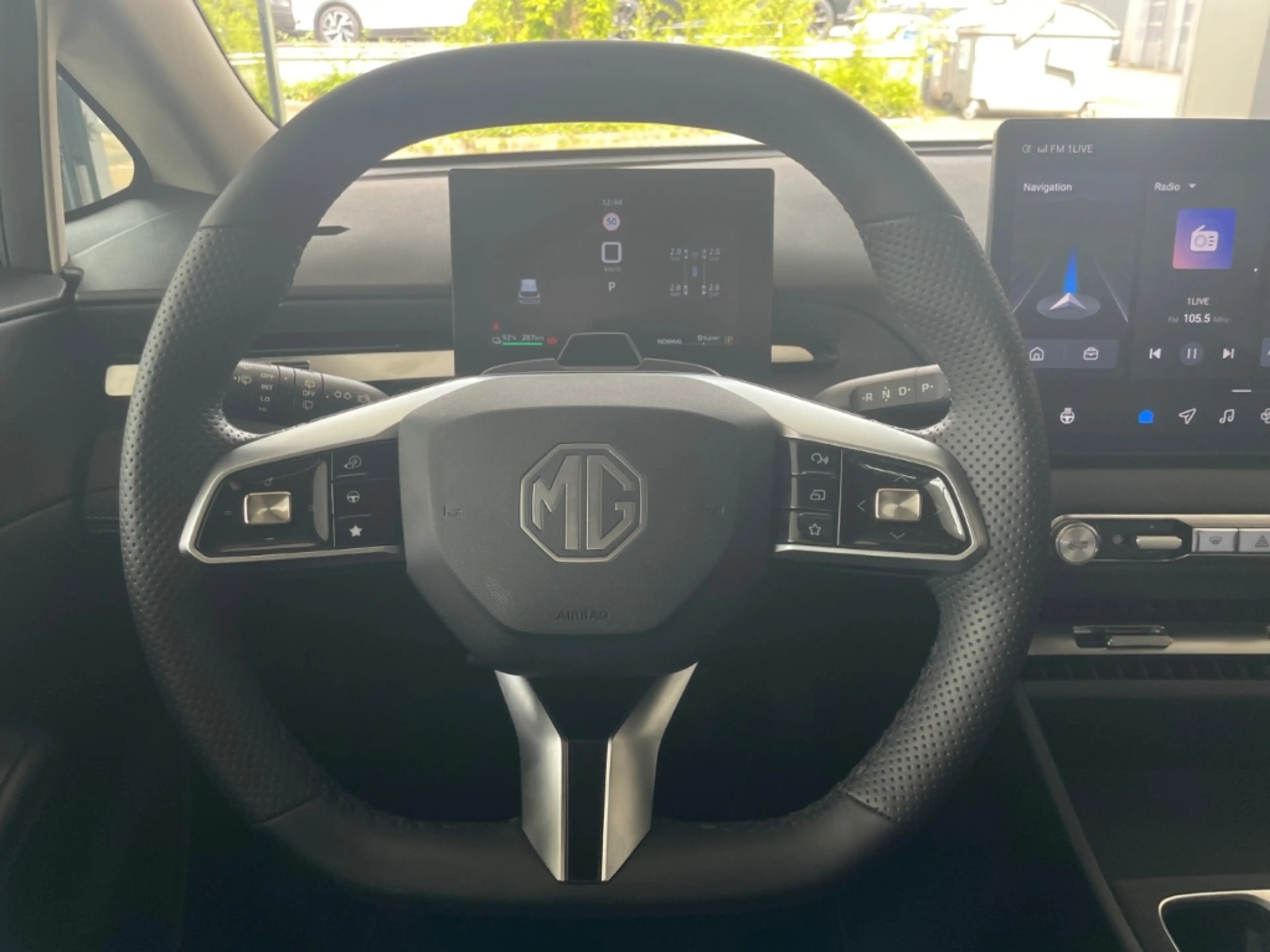 MG MG4 MG PREMIUM 54kWh*WäPu*360Grad*NAV*CarPlay*17Zoll* — photo 12
