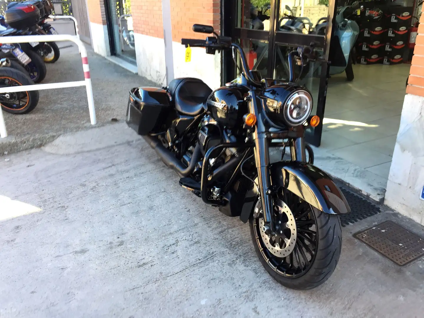 Harley-Davidson Road King Special 107 FLHRXS 2018 - FINANZIAMENTI Nero - 2