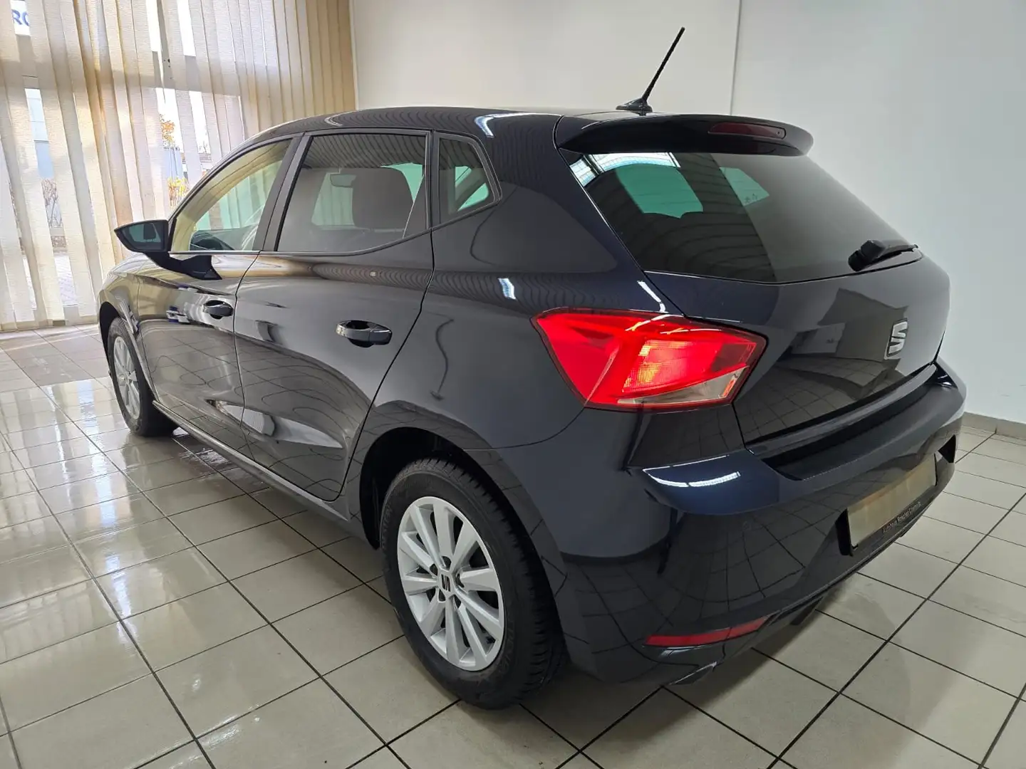 SEAT Ibiza Style LED CarPlay DAB Virtual Sitzheizung PDC Blau - 2