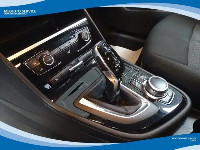 BMW 2 Series view 8