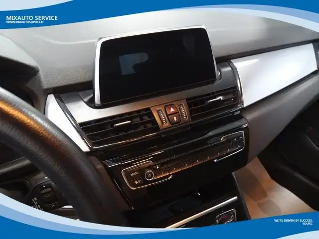 BMW 2 Series view 5