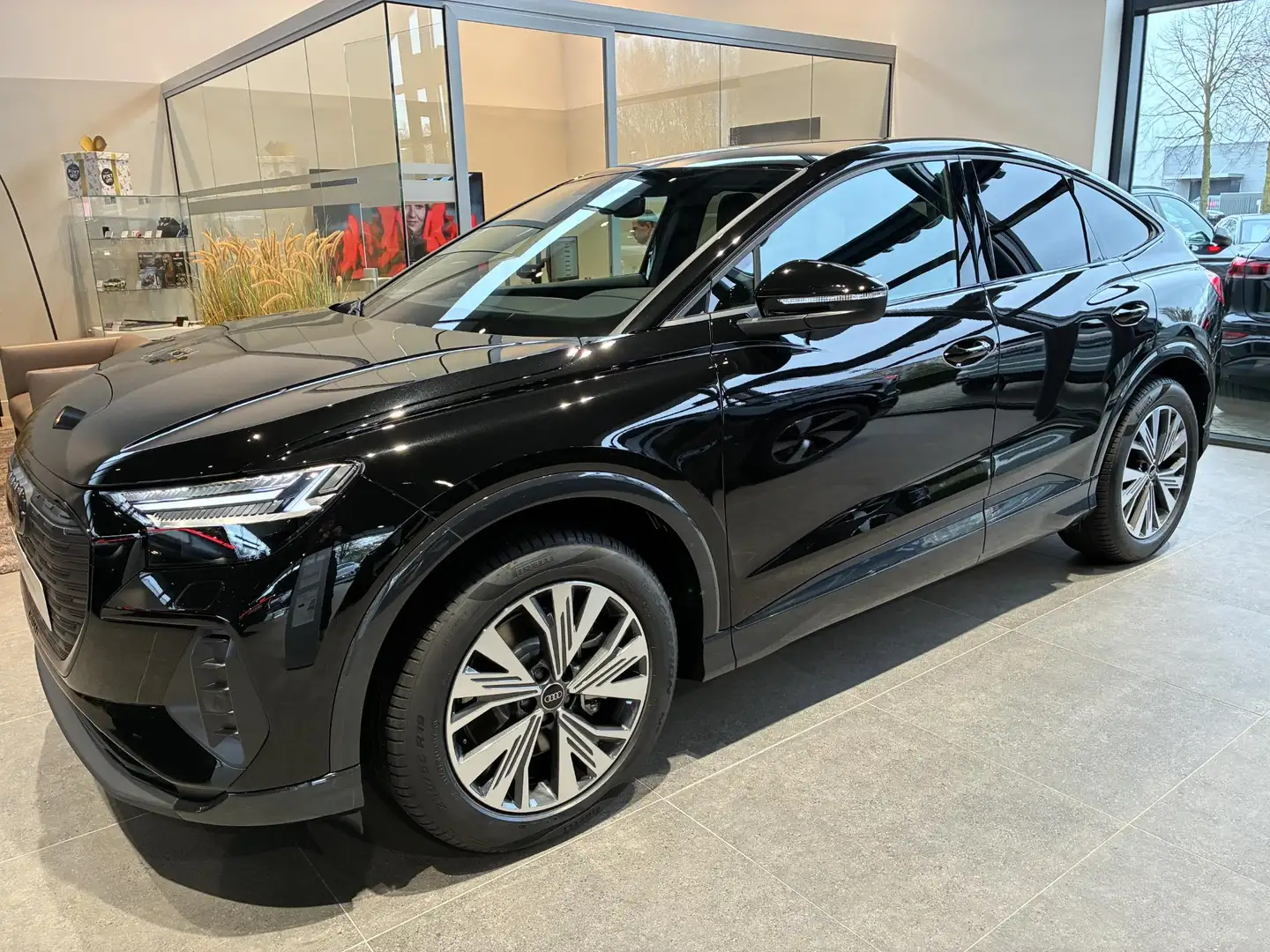 Audi Q4 e-tron Sportback 45 Advanced edition 82 kWh 286 PK | Navi Negru - 2