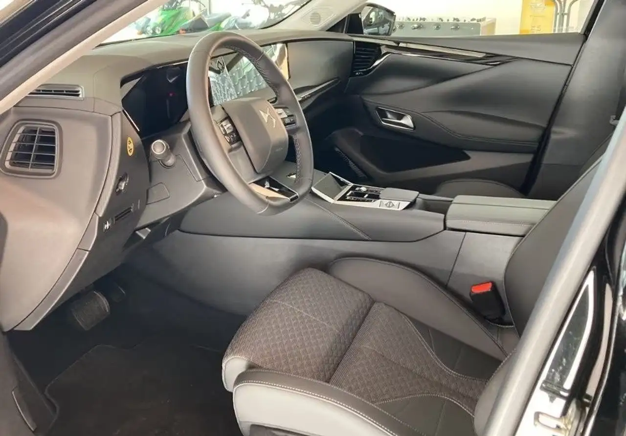 DS Automobiles DS 4 2025