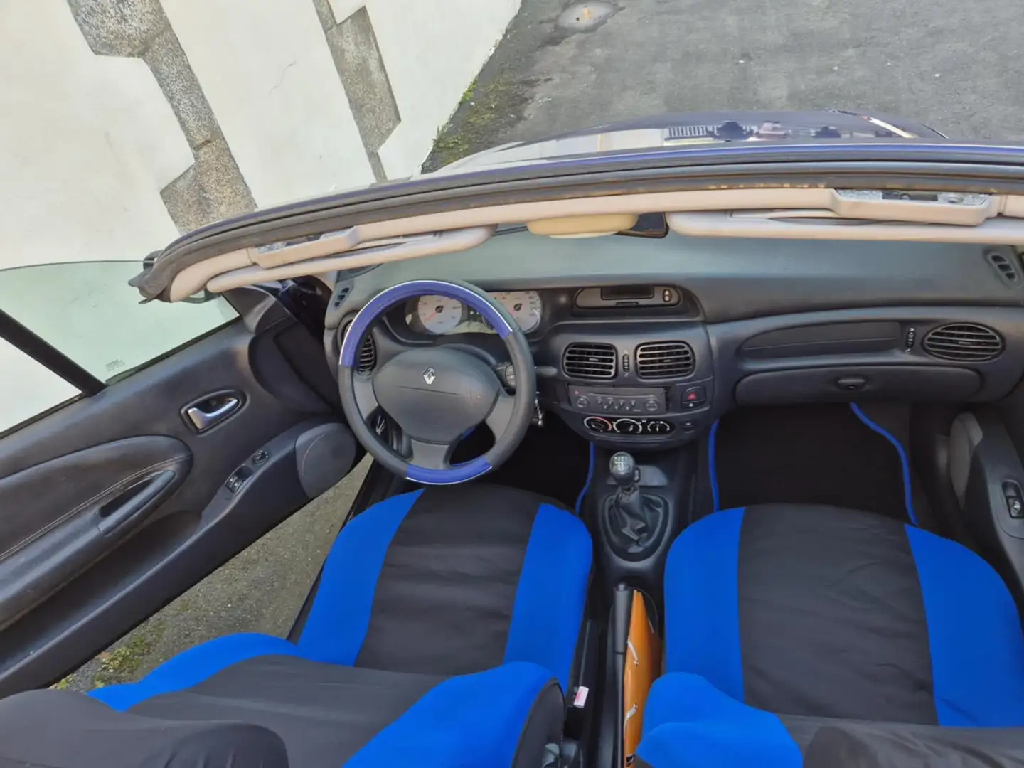 Renault Megane Mégane Cabriolet 1.6i 16V Privilège - 2