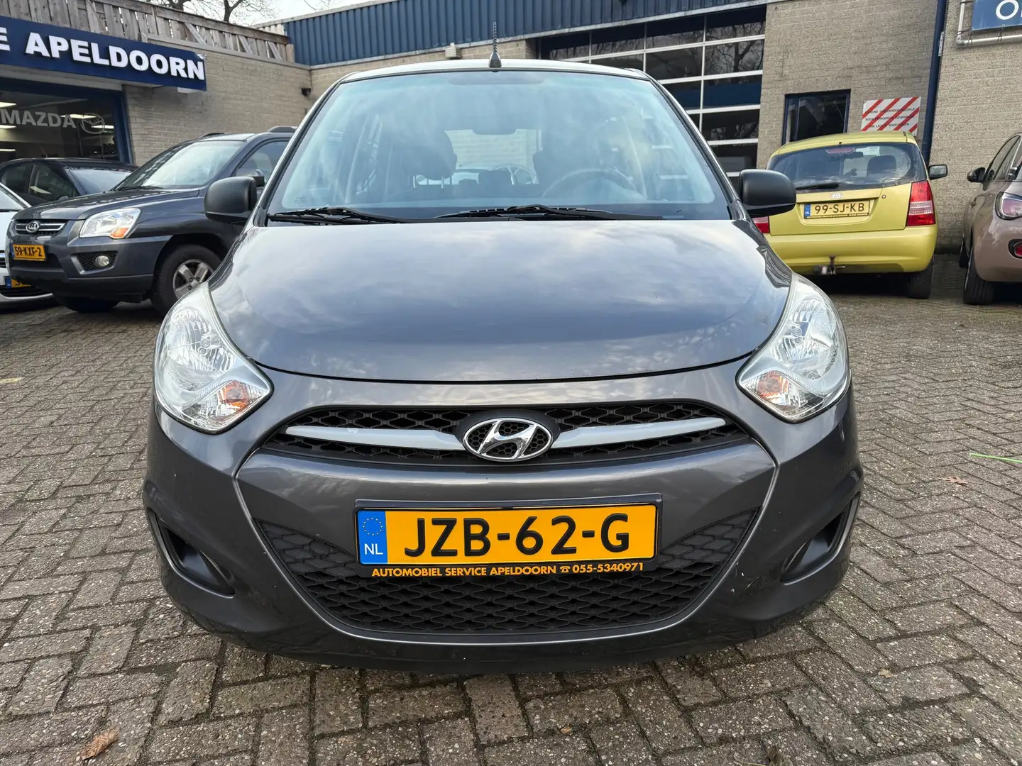 Hyundai i10 1.1 i-Catcher *NW. APK*ELEKTR. RAMEN*STUURBEKR.*5D Grau - 2