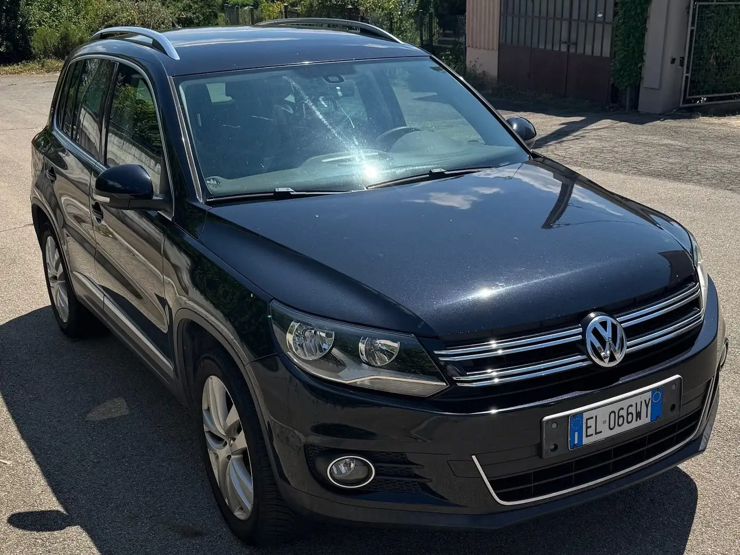 Volkswagen Tiguan Tiguan 2.0 tdi Sport Nero - 2