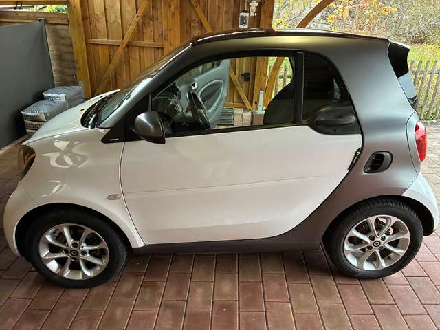 smart forTwo smart fortwo coupe EQ passion Media DAB Kamera...