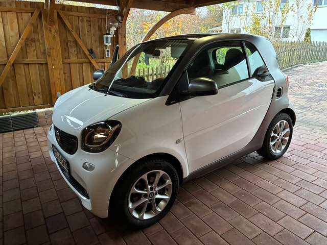Imagine smart forTwo smart fortwo coupe EQ passion Media DAB Kamera...