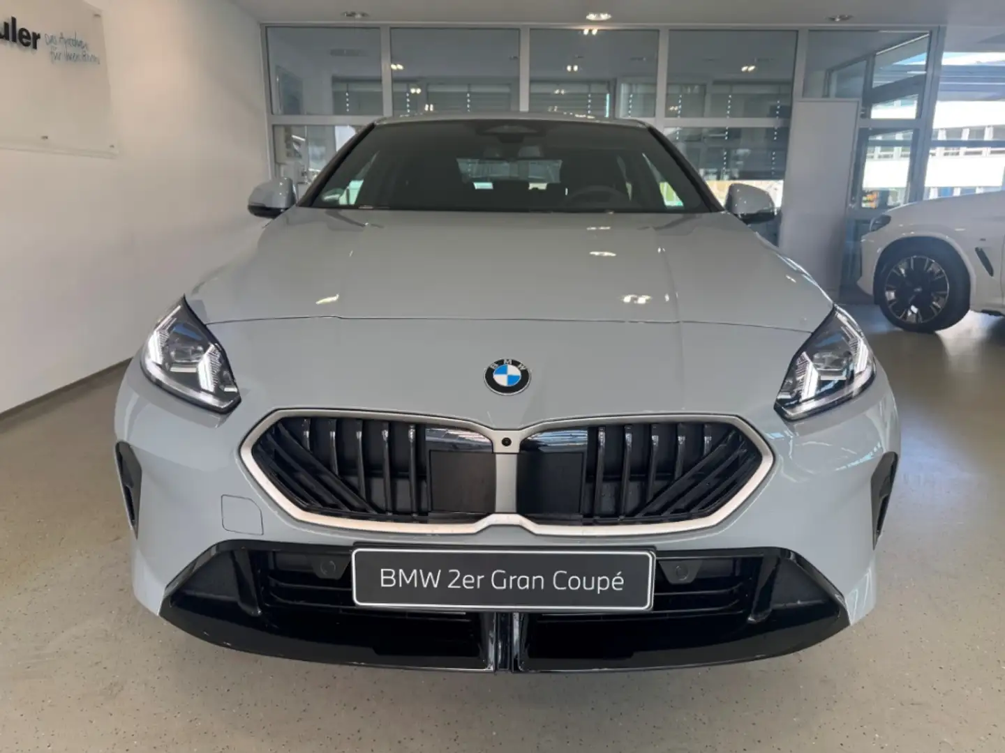 BMW 220 Gran Coupe i Sportpaket HUD AD Navi digitales Cock Stříbrná - 2