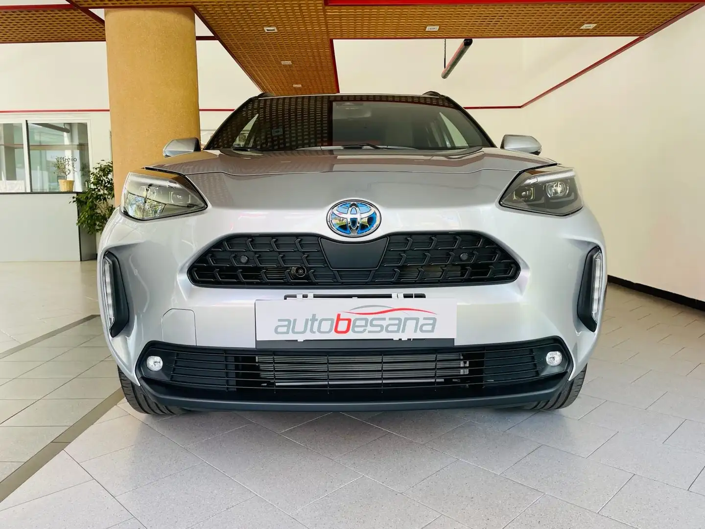 Toyota Yaris Cross 1.5h fwd 116cv e-cvt Bianco - 2