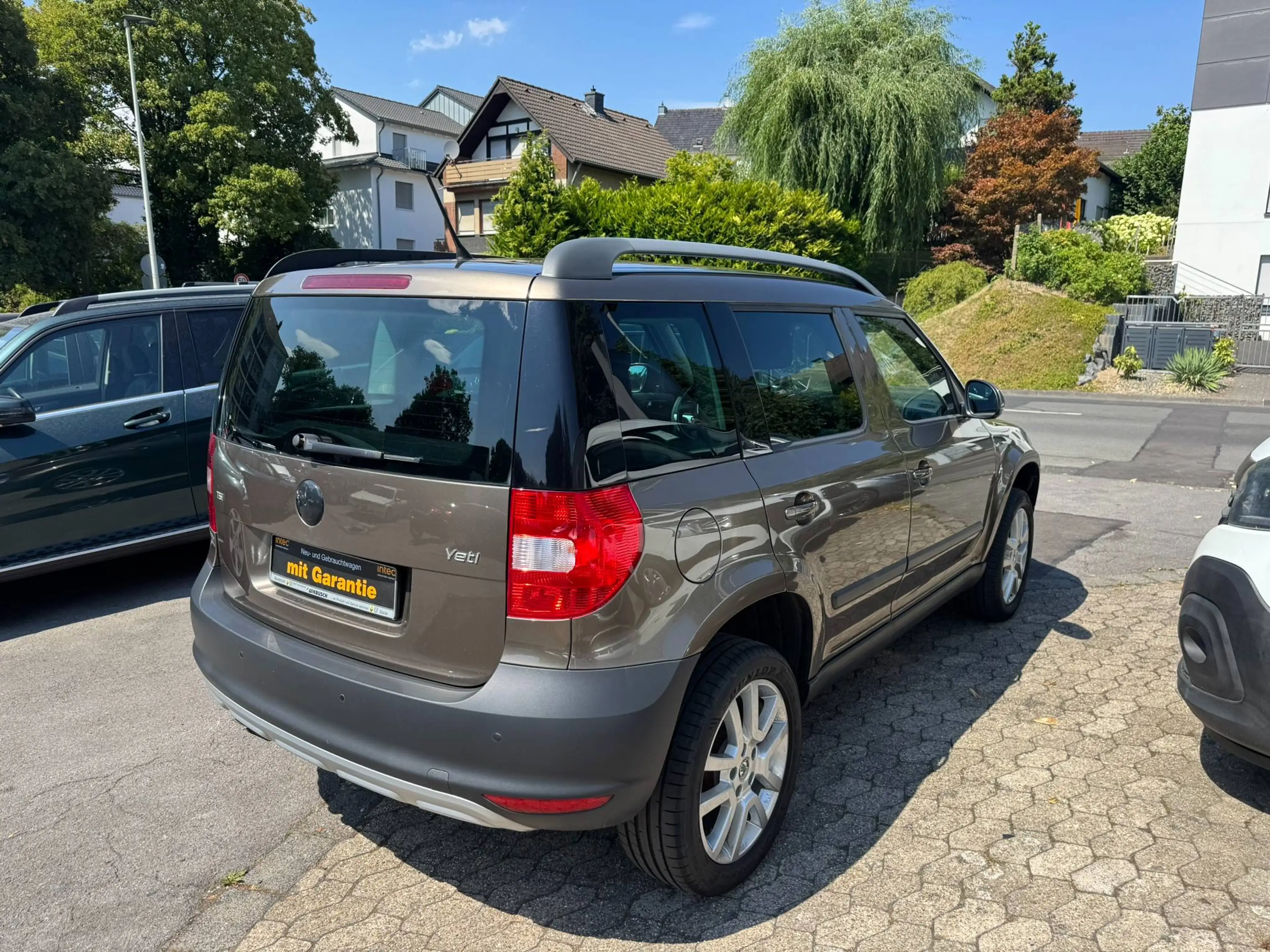 Skoda Yeti Ambition Plus Edition/1.4 Tsi/AHK/PDC/Euro 5/2.Hand — photo 11