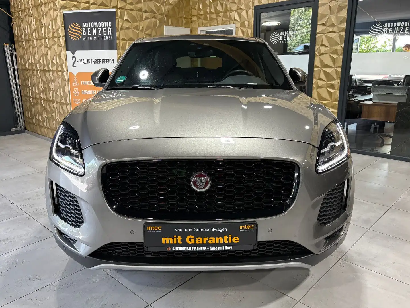 Jaguar E-Pace E-PACE S/NAVI/KAMERA/APPLE/ACC/SHZ/KLIMA/TOTWINK Silber - 2