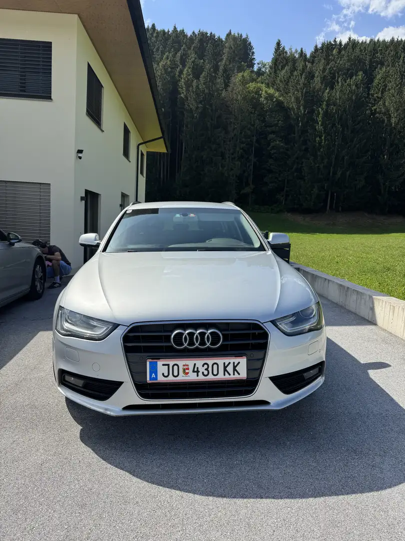 Audi A4 - 1
