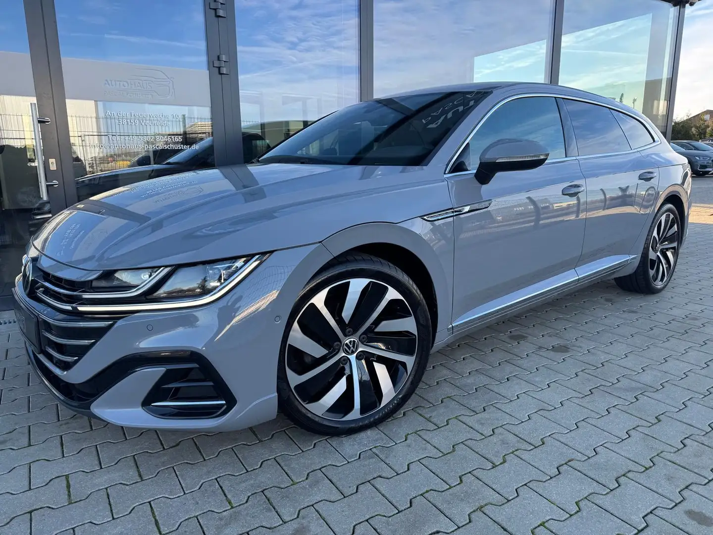 Volkswagen Arteon R-Line 4Motion 2.0 TDI/DSG/ACC/LED/KAMERA Gris - 2