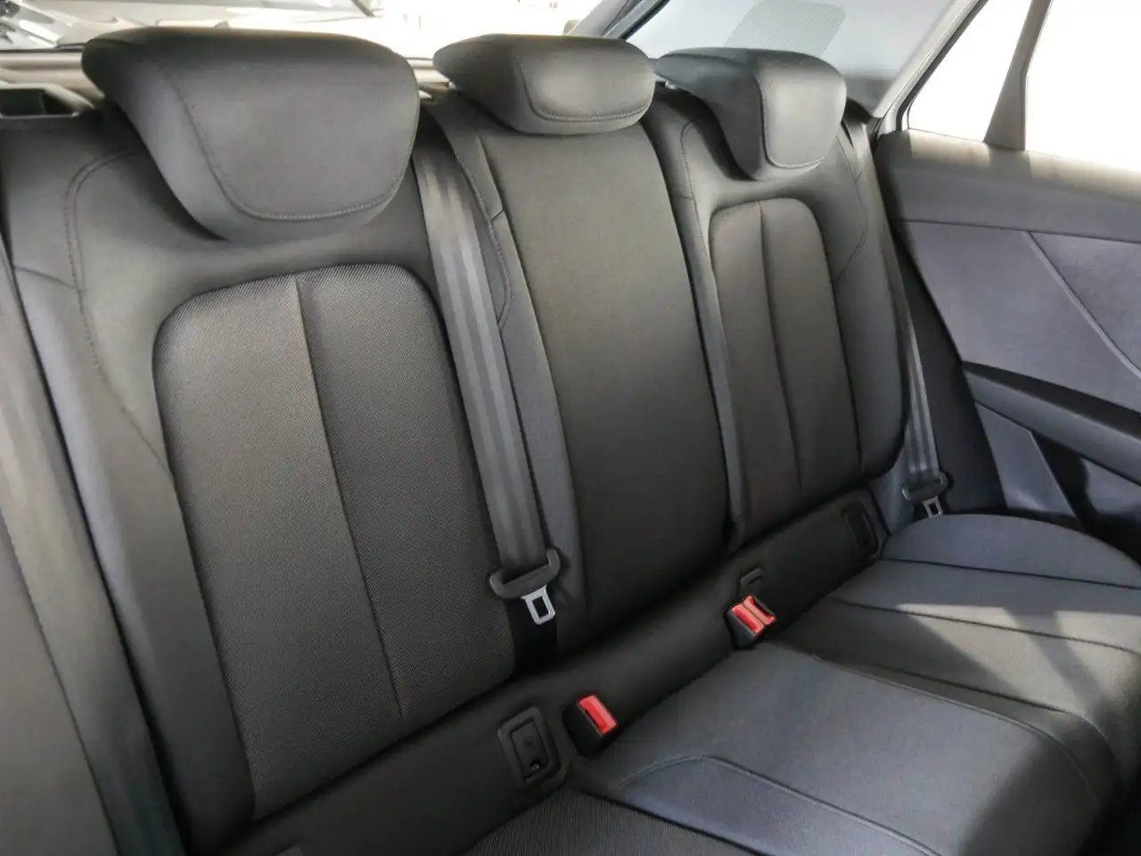 Audi Q2 30 TFSI AHK LED Virtual 4