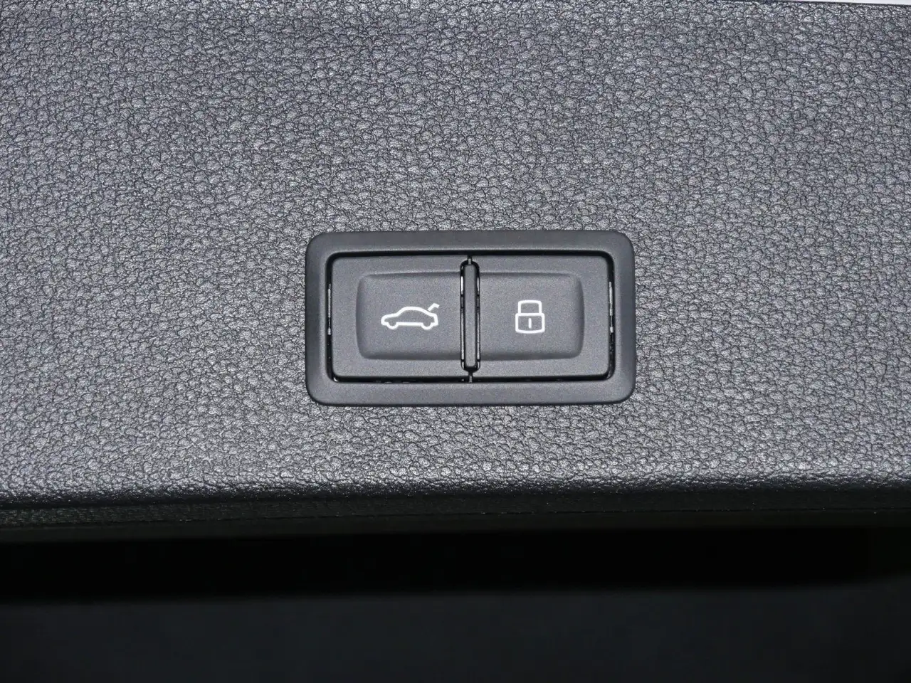 Audi Q2 30 TFSI AHK LED Virtual 11