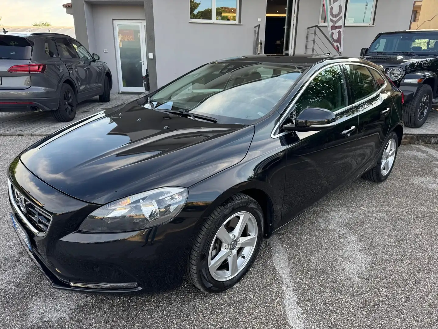 Volvo V40 V40 D3 Momentum Nero - 1