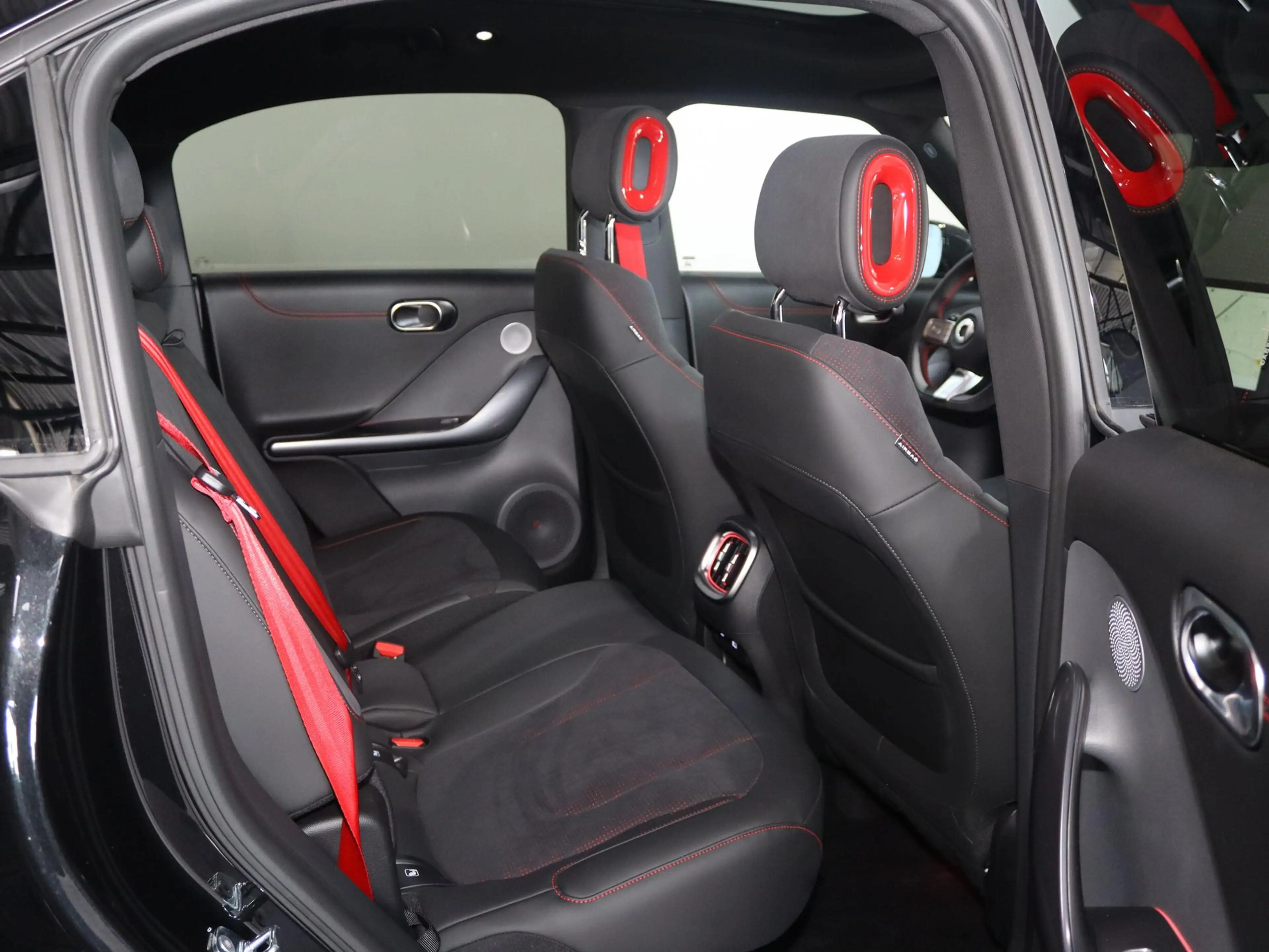 smart #1 BRABUS 66 kWh | 428 pk | Panoramadak | 360 Camera — photo 8