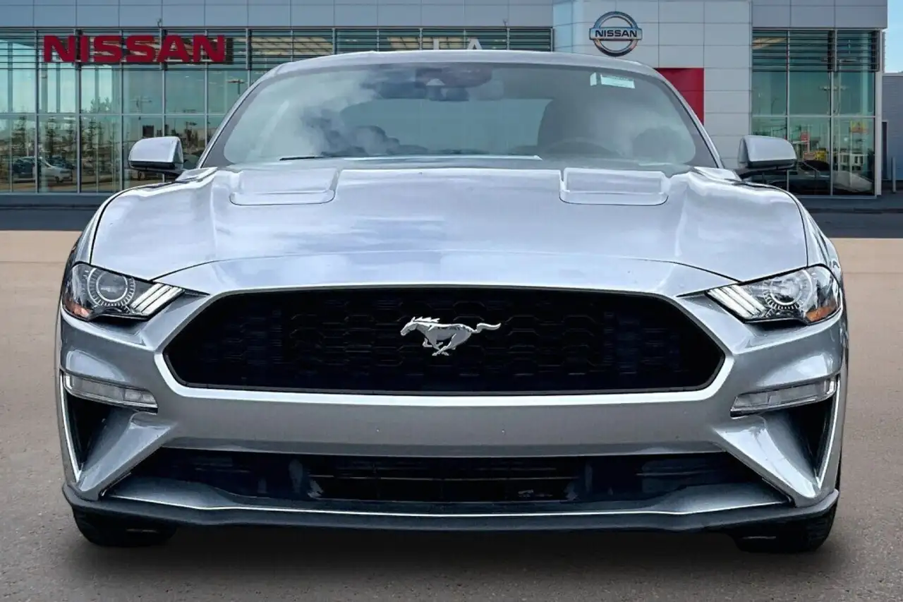 Ford Mustang снимка Ford Mustang