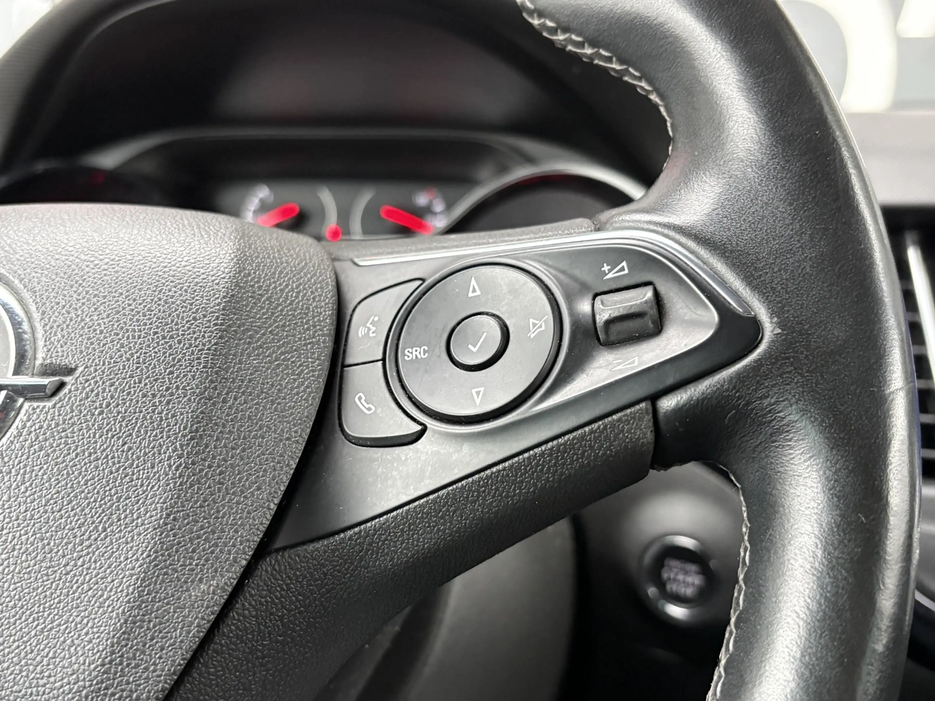 Opel Crossland X 1.2 Turbo Innovation - Automaat - Navigatie - Trek — photo 16
