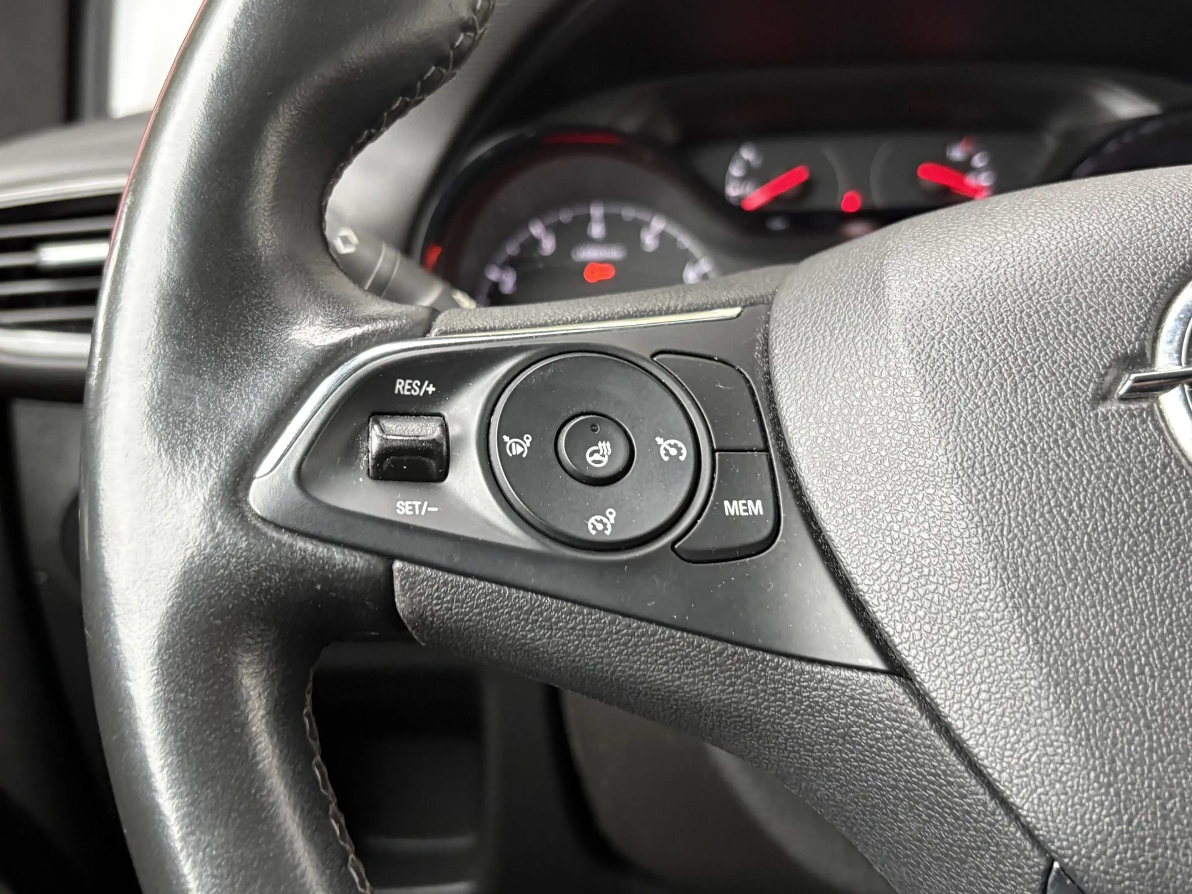 Opel Crossland X 1.2 Turbo Innovation - Automaat - Navigatie - Trek — photo 15