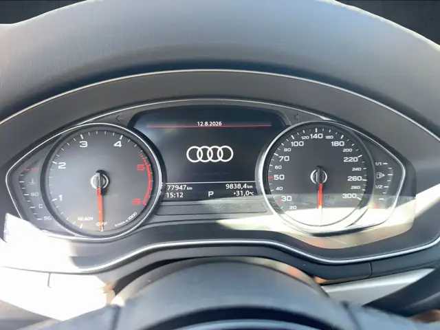 Audi A4 view 10