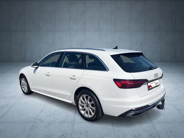 Audi A4 view 3