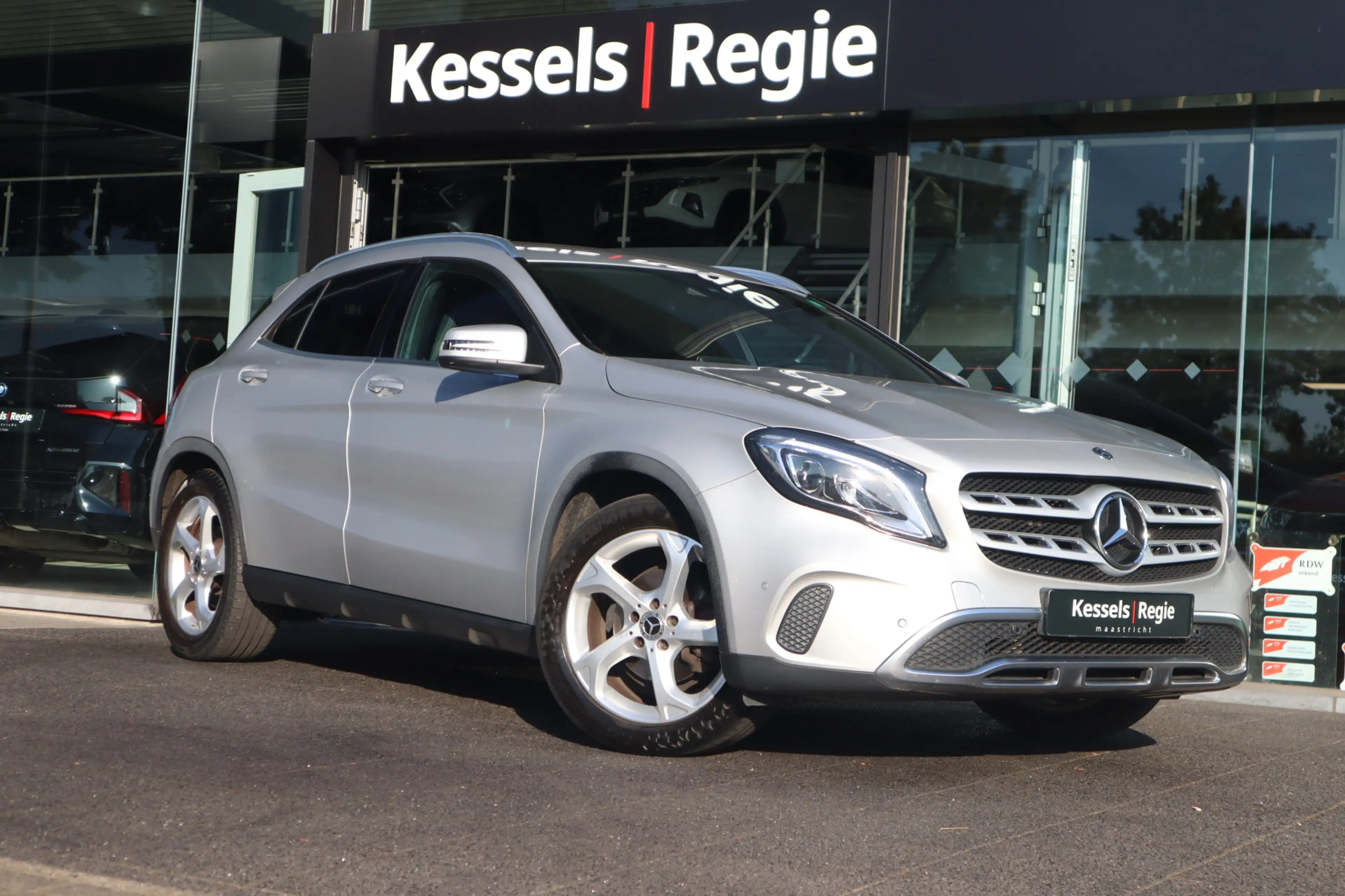 Mercedes-Benz GLA 180 Activity Edition | Camera | El.klep | LED | Clima