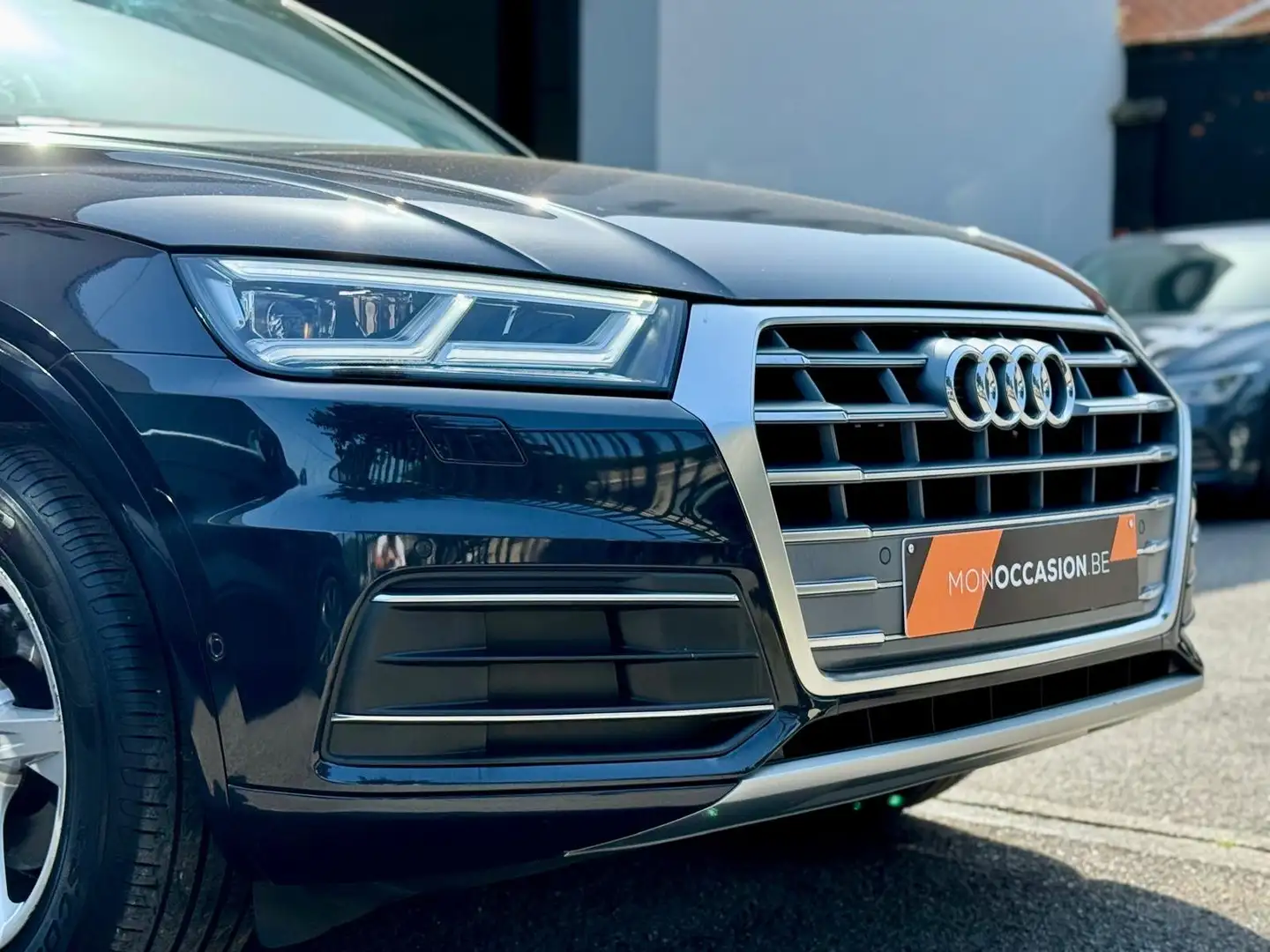 Audi Q5 30 TDi S Tronic GPS Clim Cuir Chauffant Camera Noir - 2
