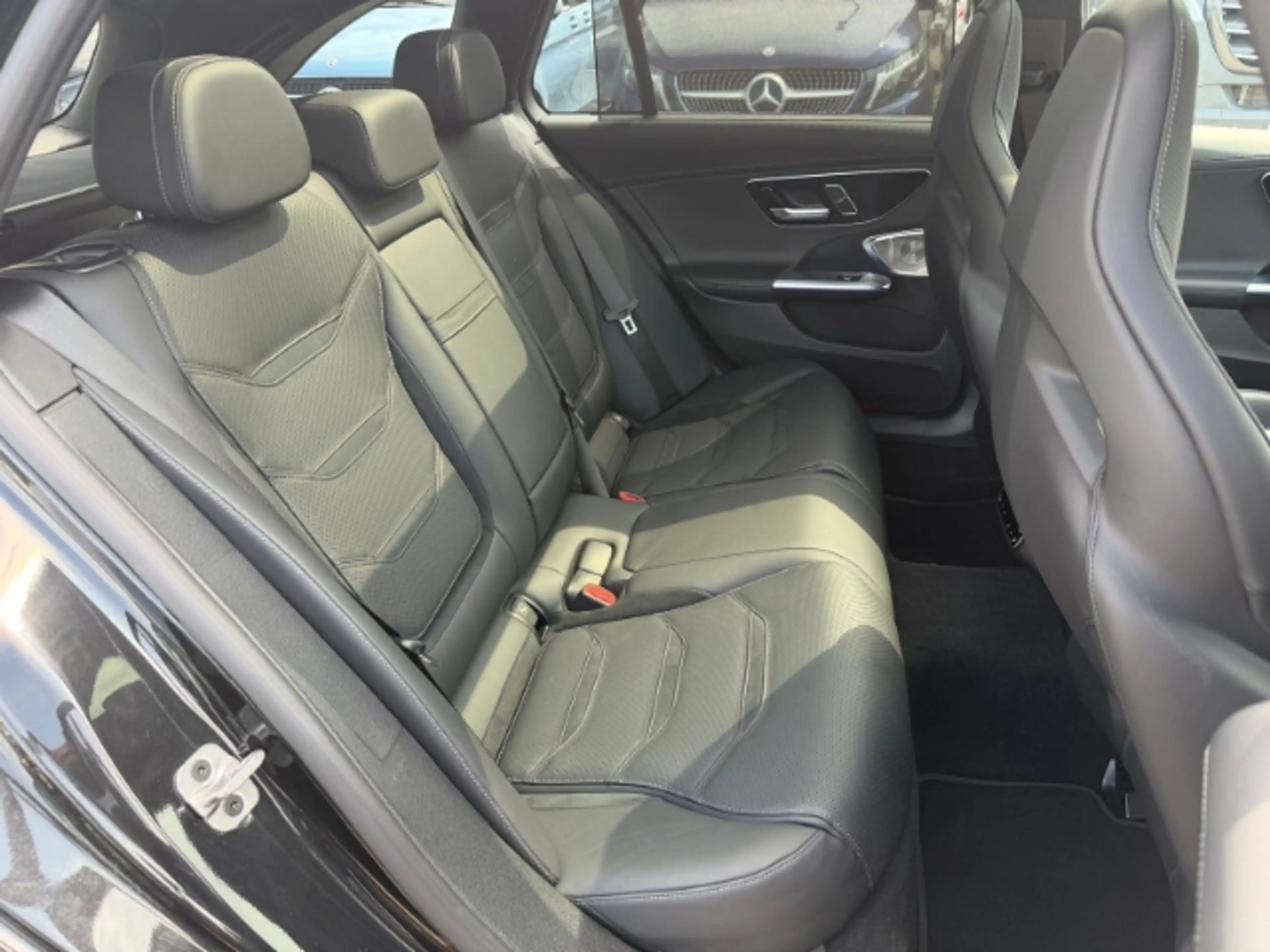 Mercedes-Benz C 63 AMG S E Performance T-Modell Premium+ NightII — photo 15