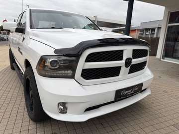 1500, 5,7 V8 , AHK , Tüv 09.2027...