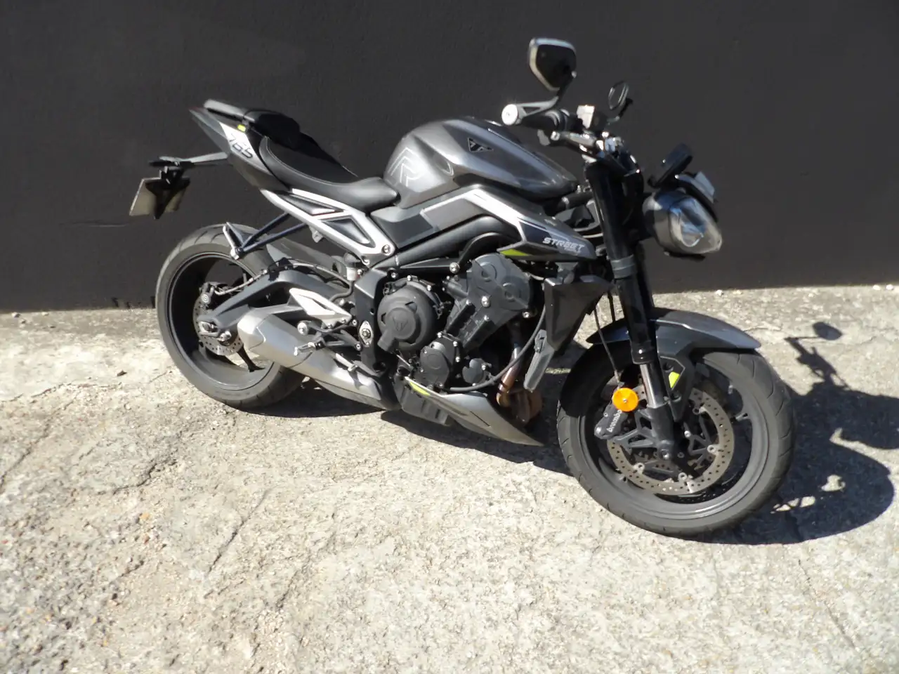 Triumph Street Triple 765