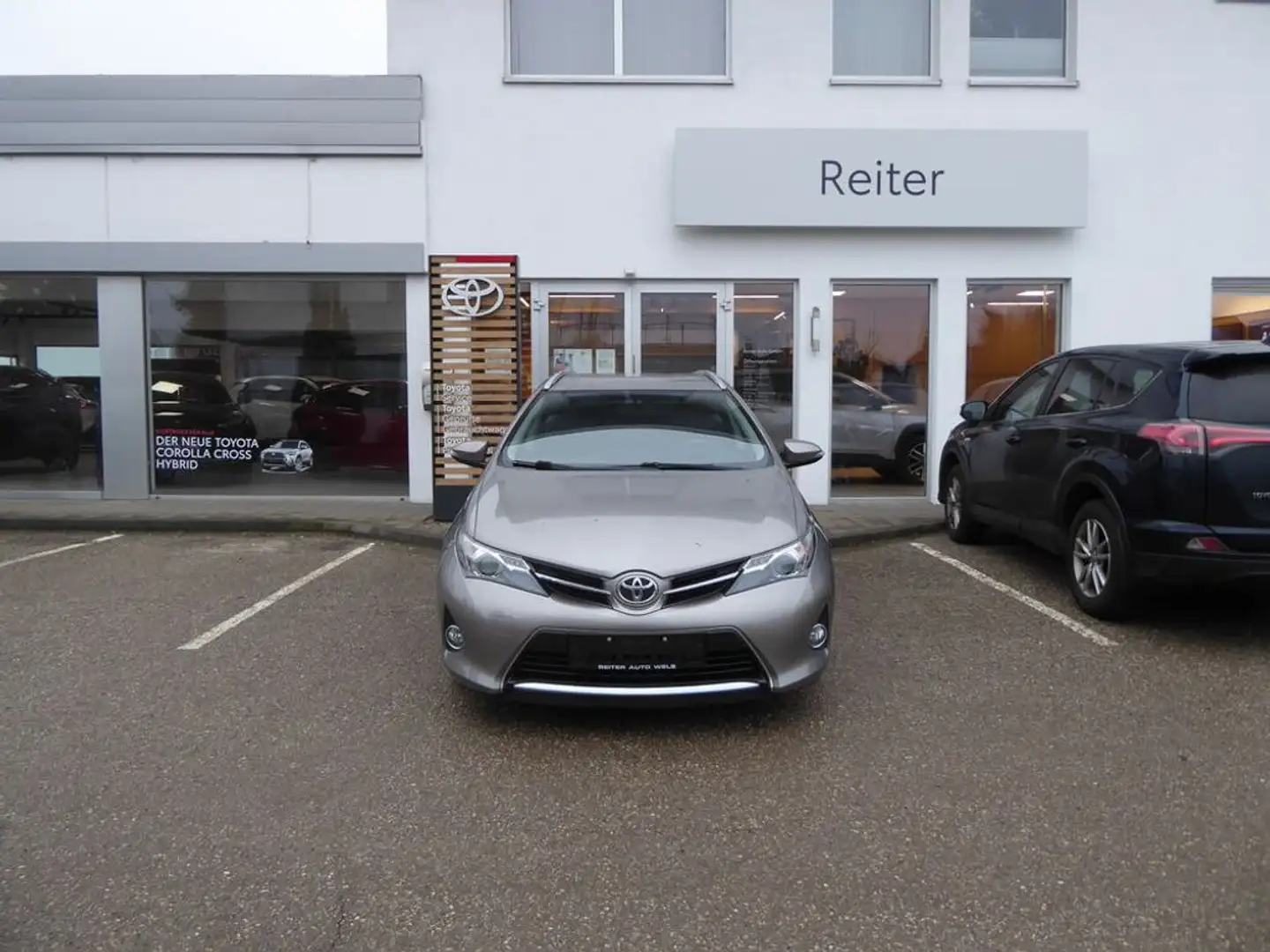 Toyota Auris TS 1,4 D-4D Active Braun - 1