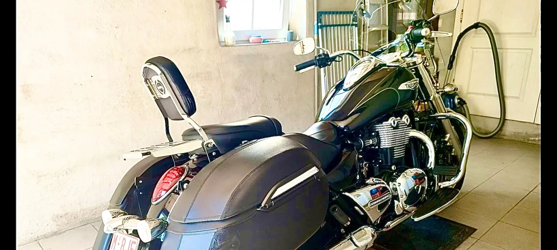 Triumph Thunderbird Commander Schwarz - 2