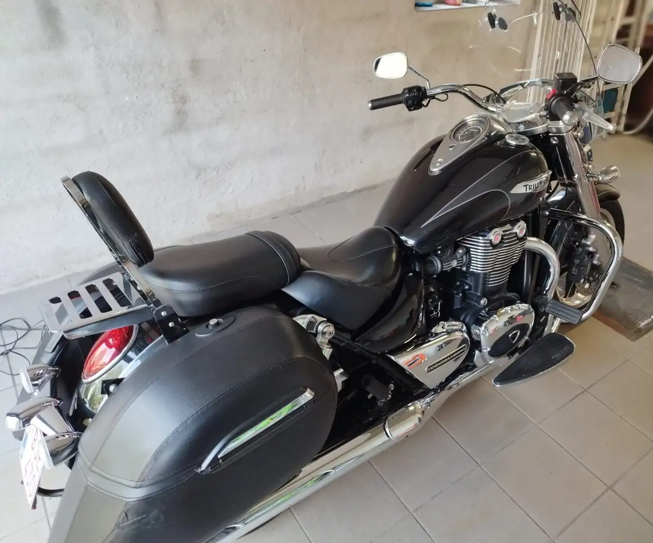Triumph Thunderbird Commander Schwarz - 1