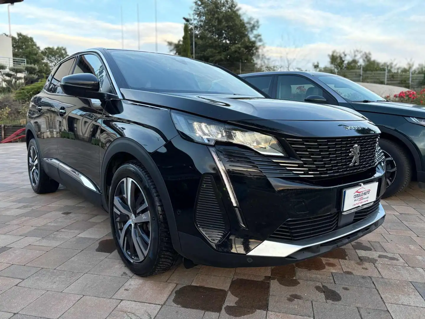 Peugeot 3008 BlueHDi 130 S&S EAT8 Allure Nero - 2