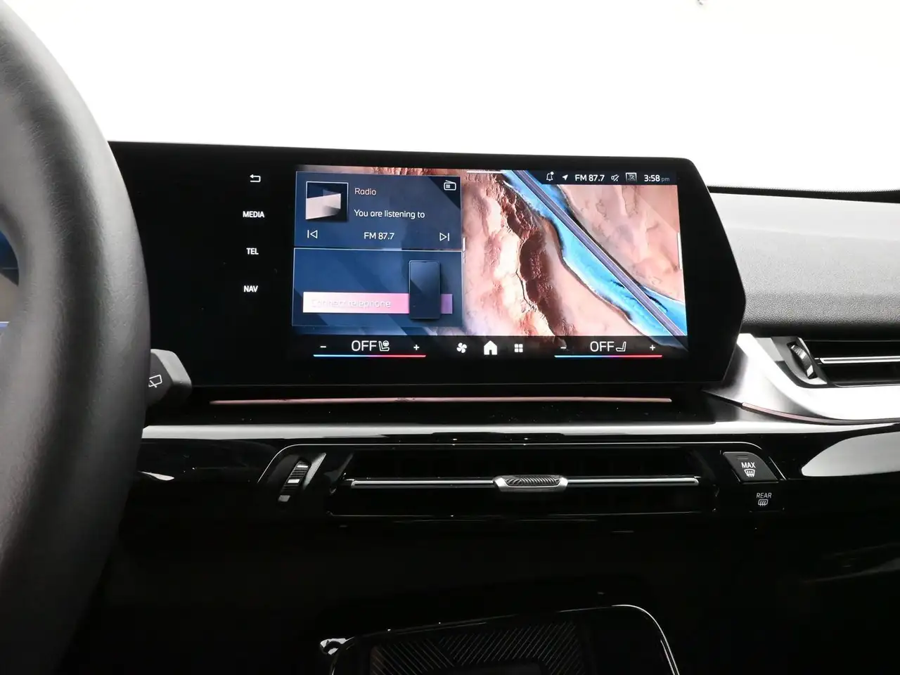 BMW X1 снимка BMW X1