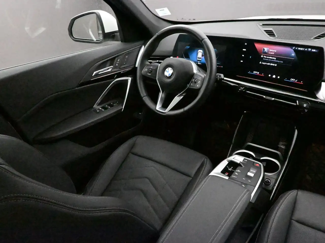 BMW X1 снимка BMW X1