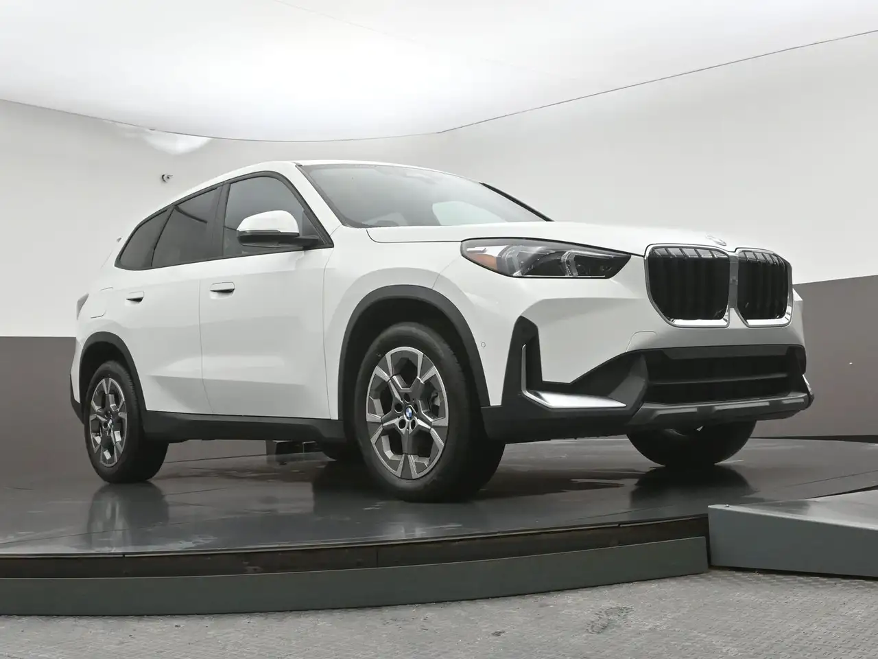 BMW X1 снимка BMW X1