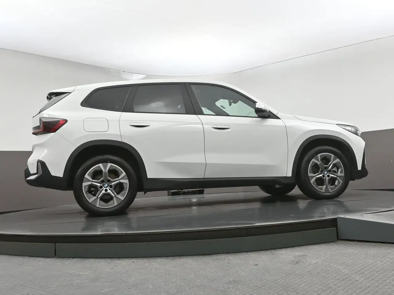 BMW X1 снимка BMW X1