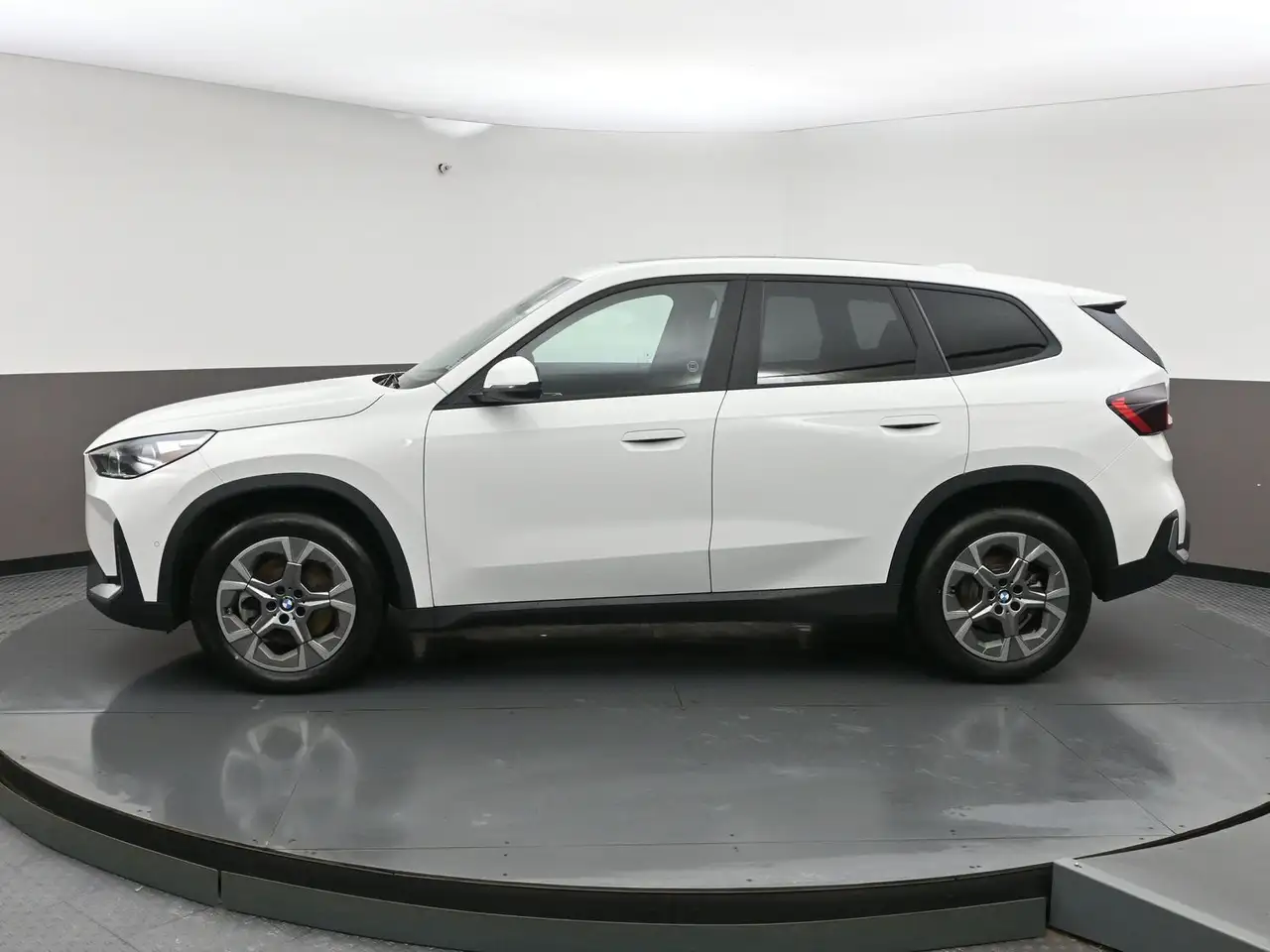 BMW X1 снимка BMW X1