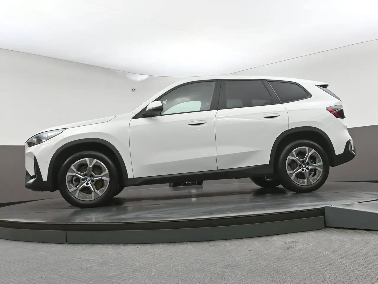 BMW X1 снимка BMW X1